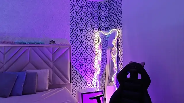 Ixchel tay online show from 02-17-26, 03:25