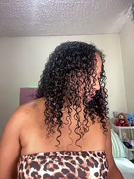 Snapshot of jesicamonroe44 chatting on 10-15-25, 02:50 jesicamonroe44 online show from 10-15-25, 02:50