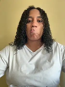 Snapshot of jesicamonroe44 chatting on 10-20-25, 09:15 jesicamonroe44 online show from 10-20-25, 09:15