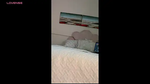 bellacagyal online show from 05-20-26, 10:54