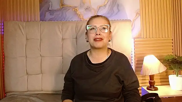 mavyhot303 online show from 11-05-25, 10:21