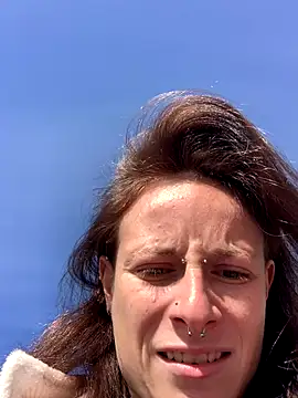 GoldenPussy1329 online show from 11-19-25, 11:32