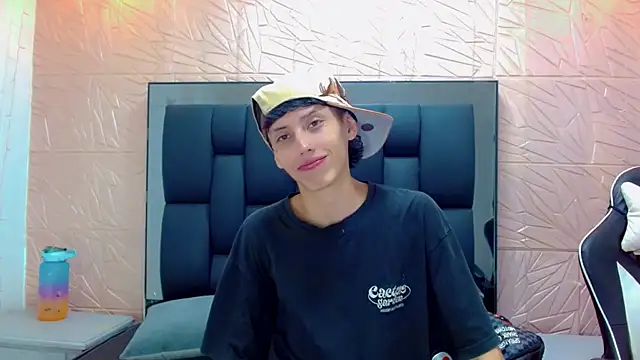 thaigo twink38 online show from 12-02-25, 05:13