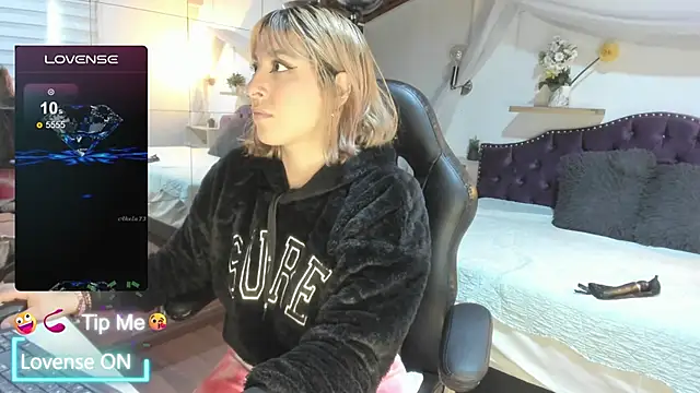 sophialyh 1 online show from 02-27-26, 01:00