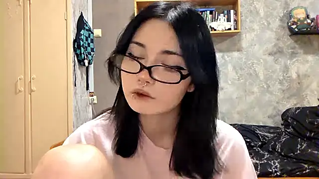 Beeping Creature online show from 11-12-25, 03:01