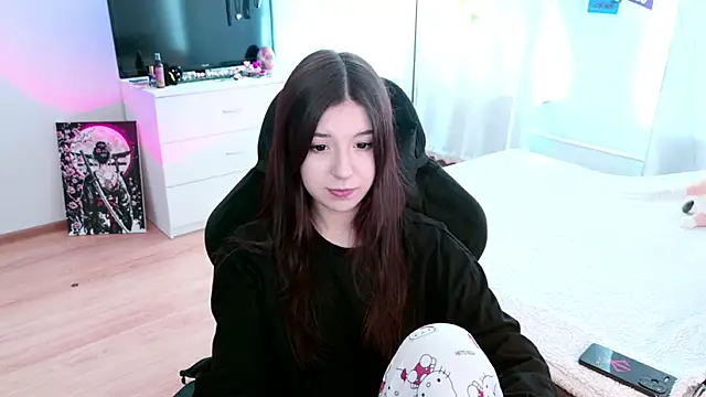 Azaliya Haze online show from 06-26-26, 08:41
