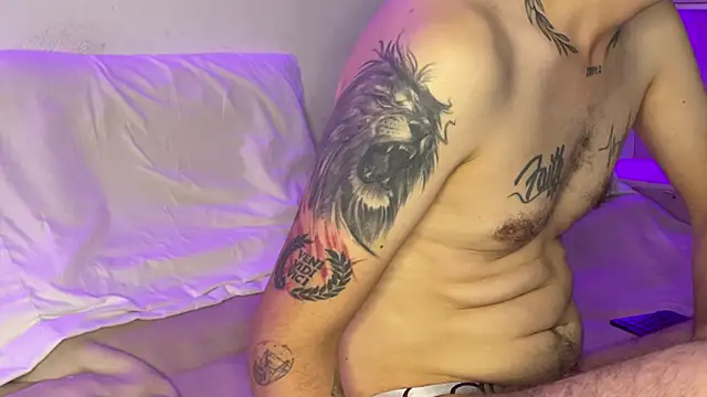 maximusdominus26 online show from 10-30-25, 06:41