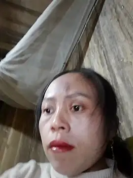 Tuyet xx online show from 11-27-25, 04:03