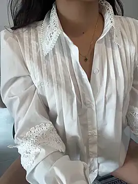 Snapshot of lee_ly chatting on 03-16-26, 06:39 lee ly online show from 03-16-26, 06:39