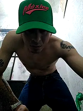 Tucloroformosexxx online show from 07-11-26, 01:52
