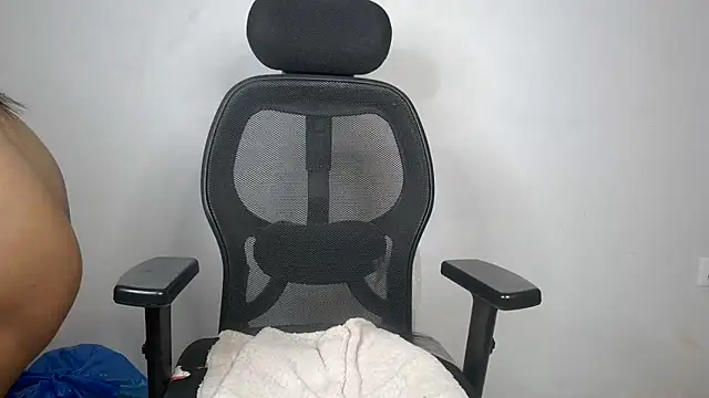 mooonlightbaby online show from 04-04-26, 07:11