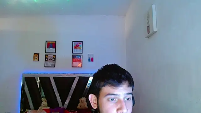 Snapshot of Sebasxxl12 chatting on 05-13-26, 09:11 Sebasxxl12 online show from 05-13-26, 09:11