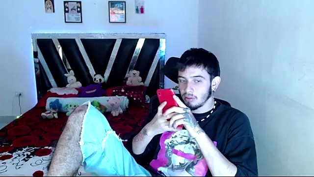 Snapshot of Sebasxxl12 chatting on 05-18-26, 08:47 Sebasxxl12 online show from 05-18-26, 08:47