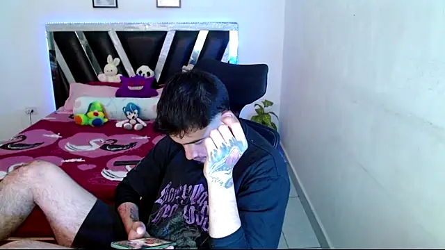 Snapshot of Sebasxxl12 chatting on 06-06-26, 12:10 Sebasxxl12 online show from 06-06-26, 12:10