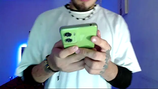 Snapshot of Sebasxxl12 chatting on 06-23-26, 11:25 Sebasxxl12 online show from 06-23-26, 11:25