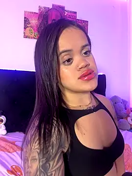 Snapshot of Sussyroxxx chatting on 11-30-25, 12:36 Sussyroxxx online show from 11-30-25, 12:36