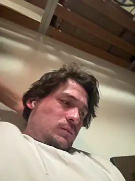 Snapshot of itsthecatchh chatting on 10-01-25, 10:43 itsthecatchh online show from 10-01-25, 10:43