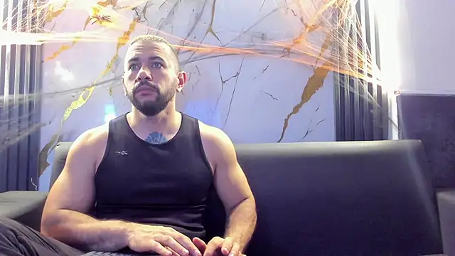 Snapshot of isaac_franko chatting on 10-20-25, 09:15 isaac franko online show from 10-20-25, 09:15