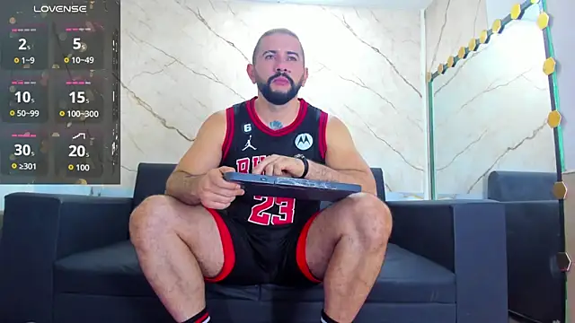 Snapshot of isaac_franko chatting on 11-02-25, 10:01 isaac franko online show from 11-02-25, 10:01