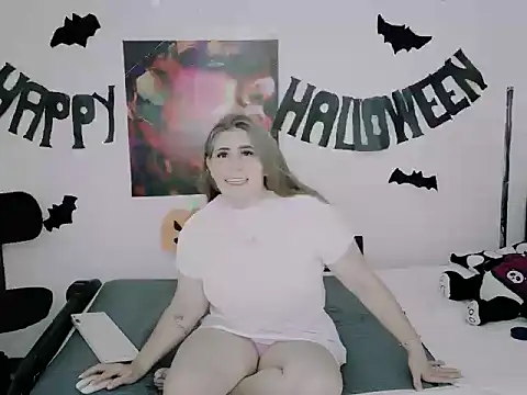 Aisha-Smith69 online show from 10-27-25, 08:02