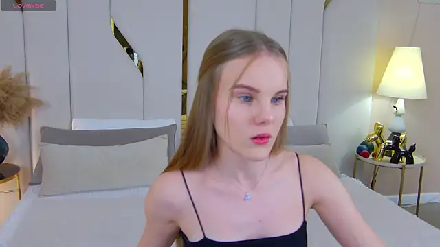 Lili Lohan online show from 11-10-25, 05:01