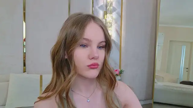 Lili Lohan online show from 05-31-26, 05:04