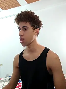 Snapshot of The_boy_good chatting on 10-10-25, 09:47 The boy good online show from 10-10-25, 09:47