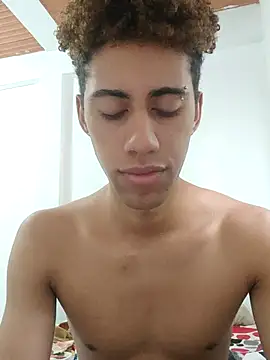 Snapshot of The_boy_good chatting on 10-11-25, 11:31 The boy good online show from 10-11-25, 11:31