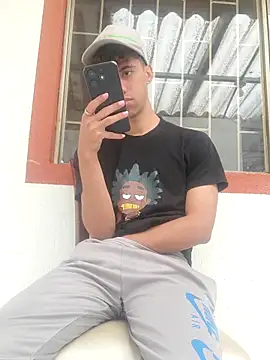 Snapshot of The_boy_good chatting on 11-13-25, 02:38 The boy good online show from 11-13-25, 02:38