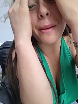 EmmaValencia  online show from 04-07-26, 07:14