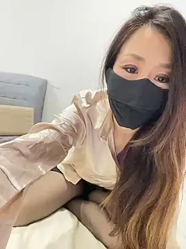 Snapshot of aska1986 chatting on 11-19-25, 06:35 aska1986 online show from 11-19-25, 06:35