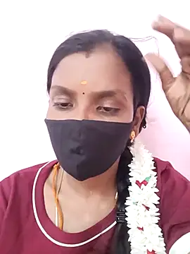 Snapshot of Tamil_Monika chatting on 10-11-25, 10:14 Tamil Monika online show from 10-11-25, 10:14