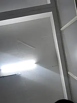 SlipperyRebound0 online show from 12-02-25, 04:57