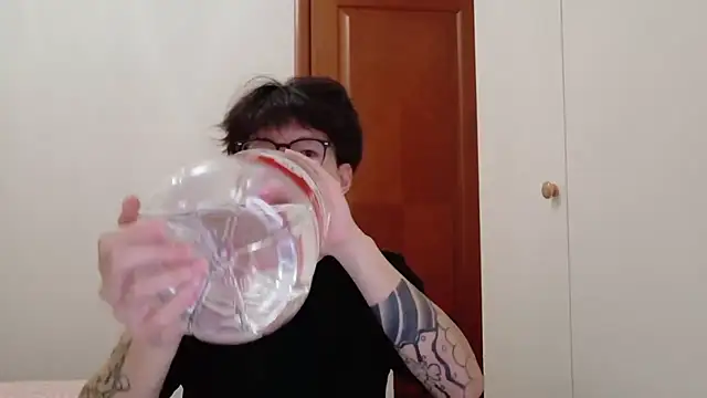 hangzi-0011 online show from 11-16-25, 09:59