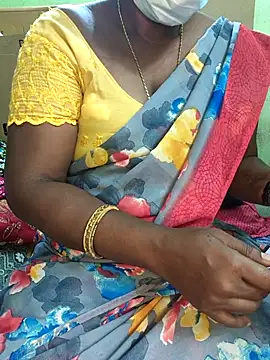 Snapshot of Tamilselviroja- chatting on 01-06-26, 02:21 Tamilselviroja- online show from 01-06-26, 02:21