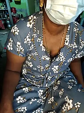 Snapshot of Tamilselviroja- chatting on 01-11-26, 03:28 Tamilselviroja- online show from 01-11-26, 03:28