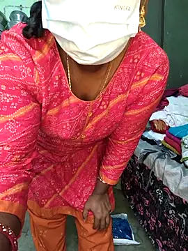 Snapshot of Tamilselviroja- chatting on 02-12-26, 02:56 Tamilselviroja- online show from 02-12-26, 02:56