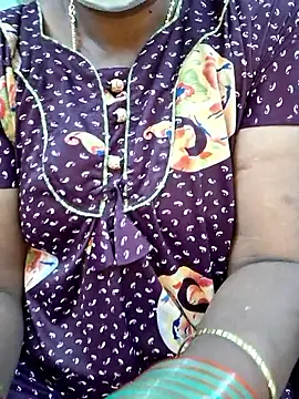 Snapshot of Tamilselviroja- chatting on 02-18-26, 02:46 Tamilselviroja- online show from 02-18-26, 02:46