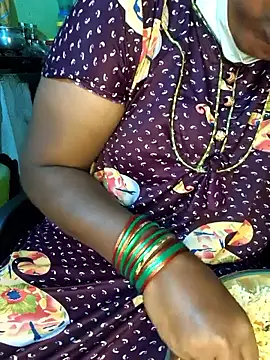 Snapshot of Tamilselviroja- chatting on 02-25-26, 01:54 Tamilselviroja- online show from 02-25-26, 01:54