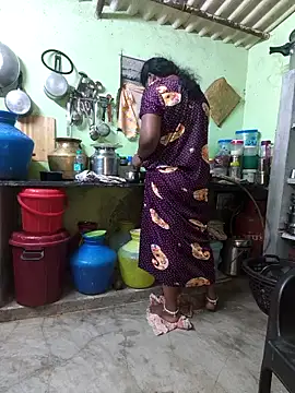 Snapshot of Tamilselviroja- chatting on 03-01-26, 03:14 Tamilselviroja- online show from 03-01-26, 03:14