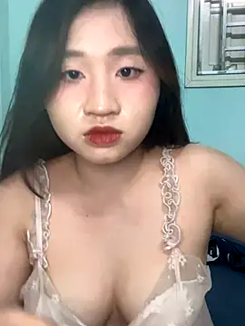 Sexy dancing girl online show from 10-12-25, 04:50