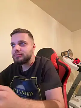 Snapshot of KingAdonisss chatting on 10-22-25, 12:49 KingAdonisss online show from 10-22-25, 12:49