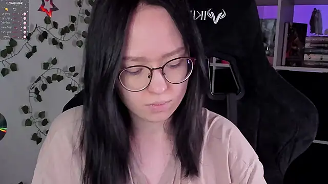 Snapshot of power_robynn chatting on 10-12-25, 12:59 power robynn online show from 10-12-25, 12:59