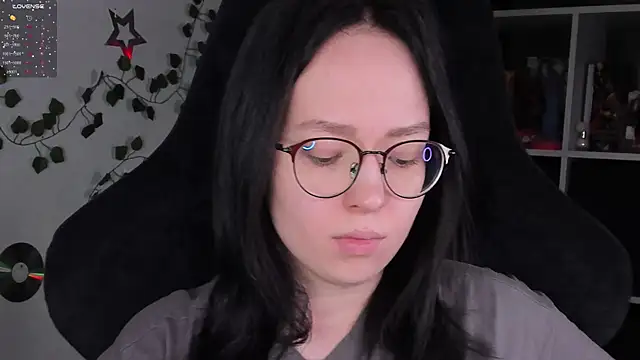 Snapshot of power_robynn chatting on 10-16-25, 03:57 power robynn online show from 10-16-25, 03:57