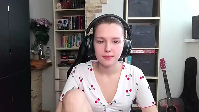 Diana-back online show from 10-30-25, 07:21