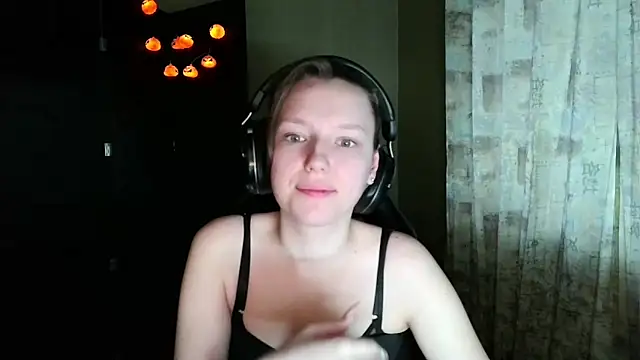 Diana-back online show from 12-19-25, 12:12