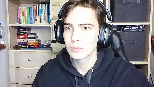 Snapshot of _Chris_Next_Door_ chatting on 10-01-25, 04:02  Chris Next Door  online show from 10-01-25, 04:02