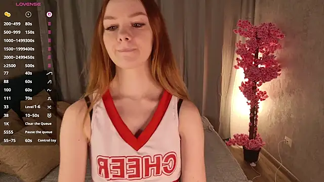 Amanda Cherry online show from 10-15-25, 02:06