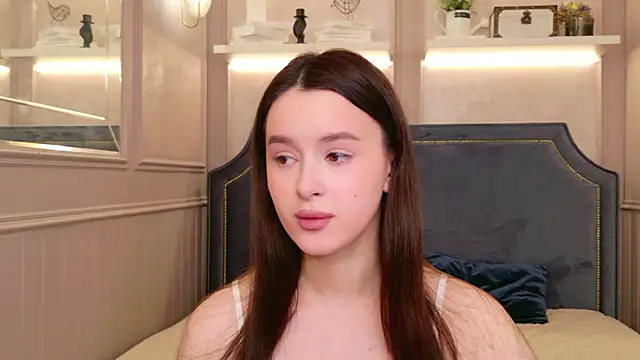 EvaSwen online show from 06-22-26, 10:56