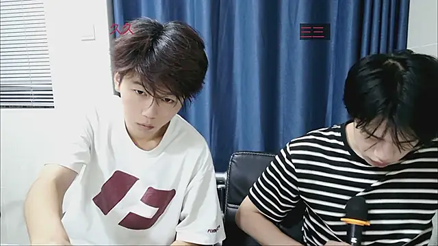 Snapshot of stripcha-798 chatting on 10-02-25, 10:33 stripcha-798 online show from 10-02-25, 10:33